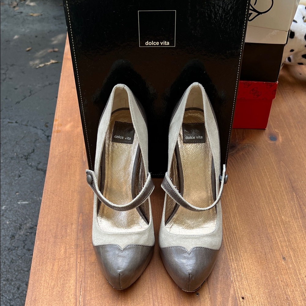Dolce Vita Two-Tone Heels in Gray and Cream